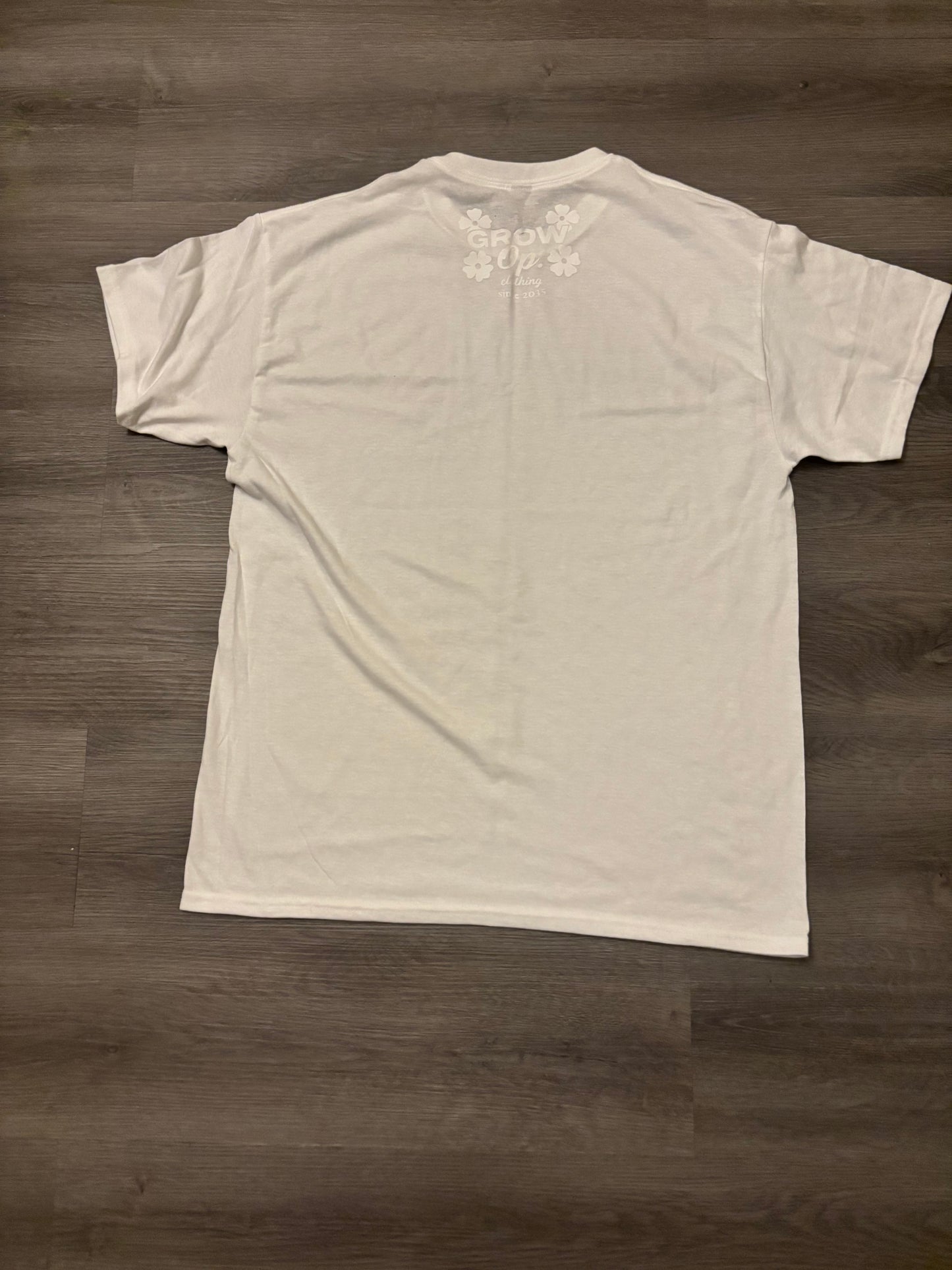 Grow or Die Minimal Crest Tee – White